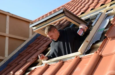 Pose de fenêtres de toit Velux à Birieux